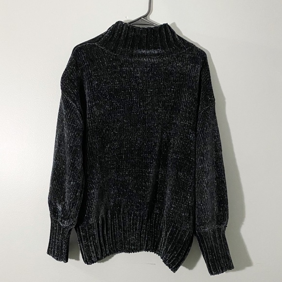 5/$15 Cynthia rowley chenille sweater black - Picture 2 of 6